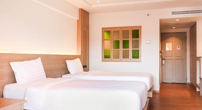 รูปของดีลักซ์ (Deluxe Room) 8