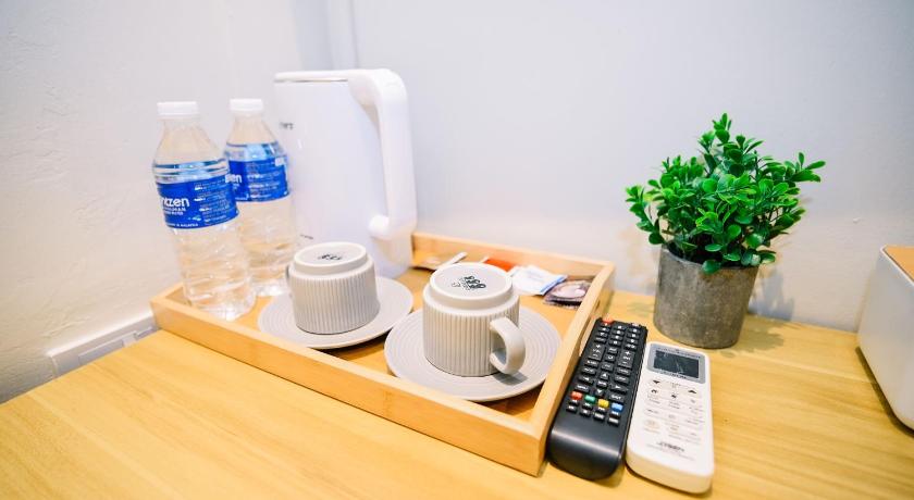 Swing & Pillows  @ KL Kuchai Lama - Sunrise Inn  - image 7