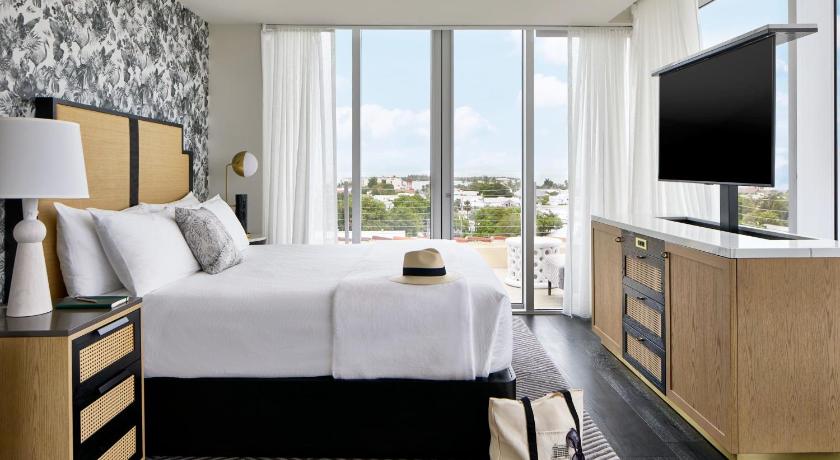 Hemingway Suite, 1 Bedroom Penthouse Suite, King, Top floor (Hemingway Suite, 1 Bedroom Penthouse Suite, King, Top Floor) attēls 0