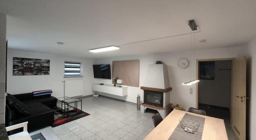 Starzach Wunderschone Wohnung mit Kamin 4-Star Single Room suite