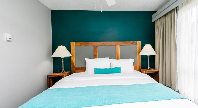 Image of Family Suite 8