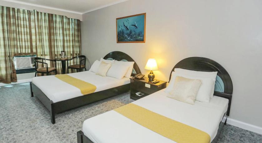 Image of Deluxe Suite 1