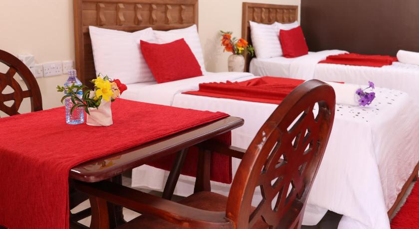 Image of Queen Room with Two Queen Beds 5