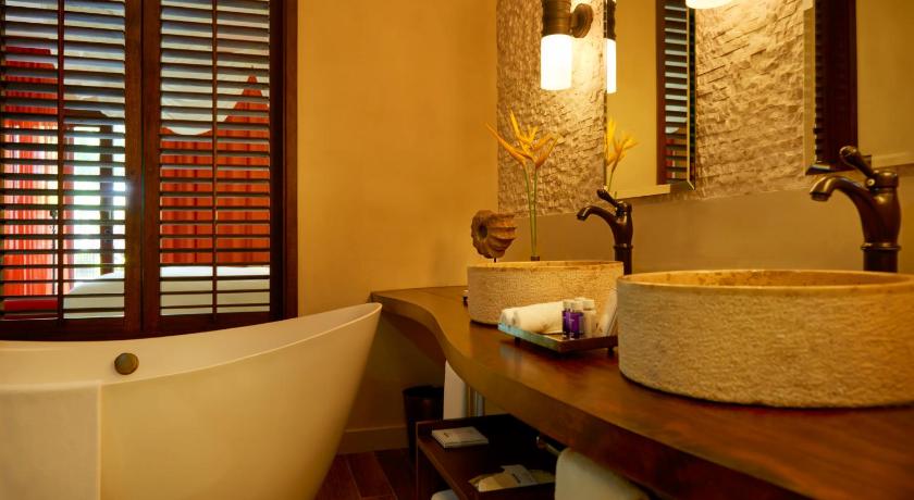 Image of Junior Suite With Twin Beds 10