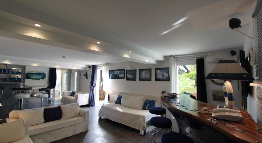 Image of Villa 8