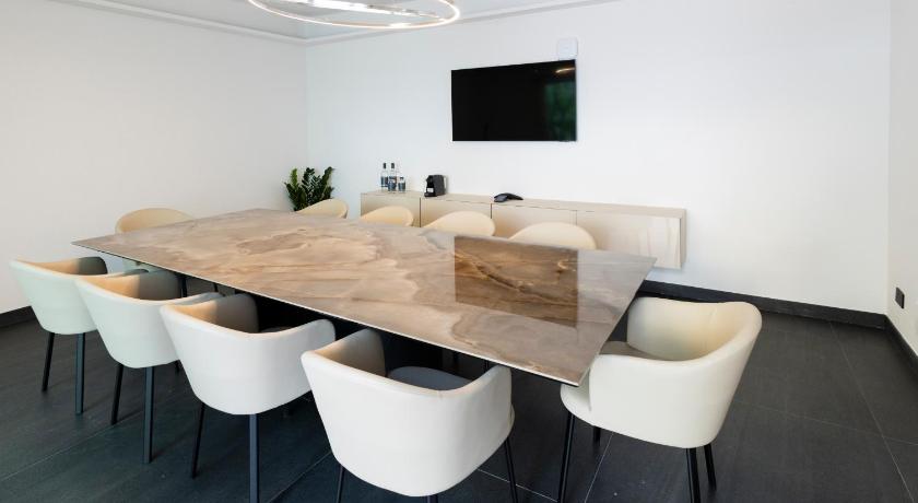 로마 J Maluni City Hotel 4성급 호텔 레스토랑