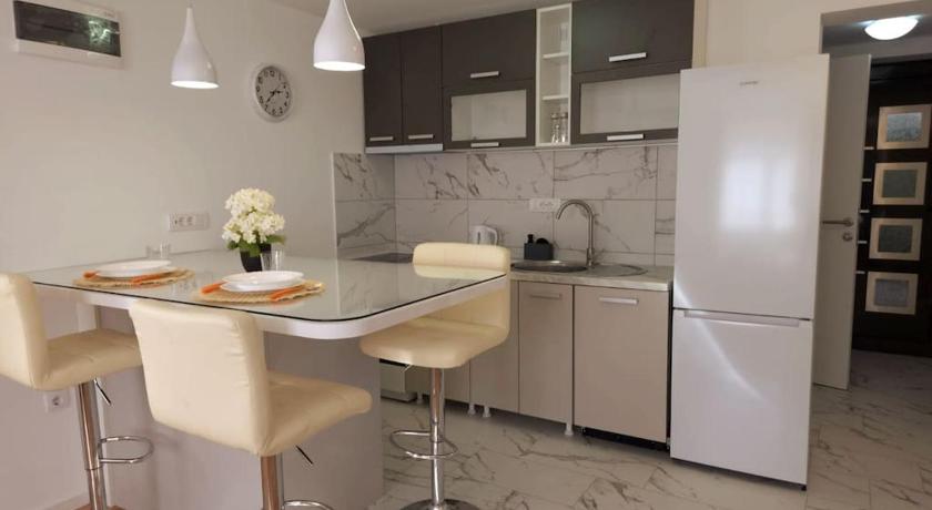 Belgrade Airport Studio Stefan 3-Star Single Room pool