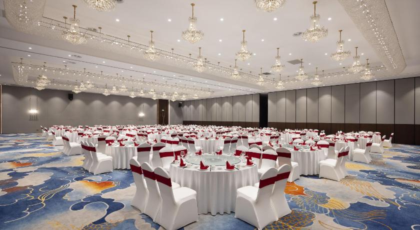Home2 Suites by Hilton Chengdu Huaizhou New City – Chengdu, IL