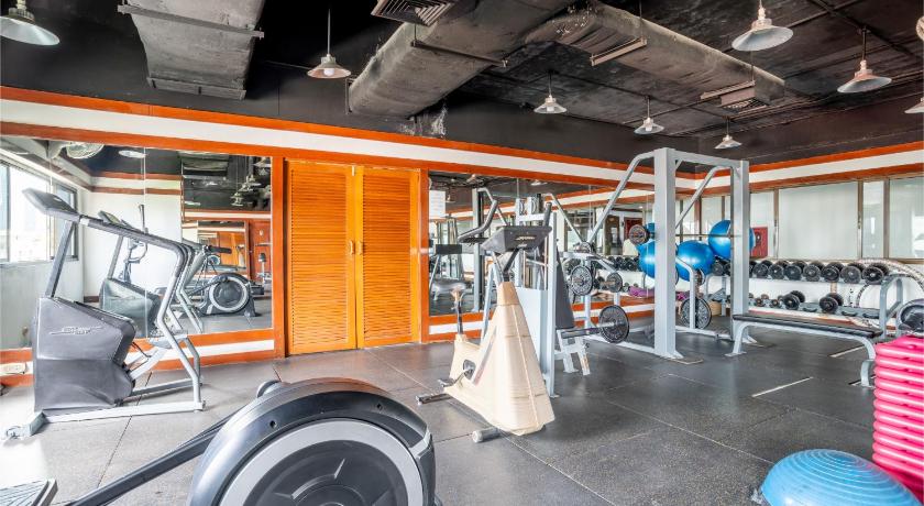 ARTICHOKE Suite Sukhumvit Nana BTS - image 9