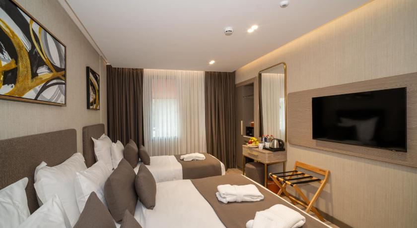 Image of Classic Triple Room 1
