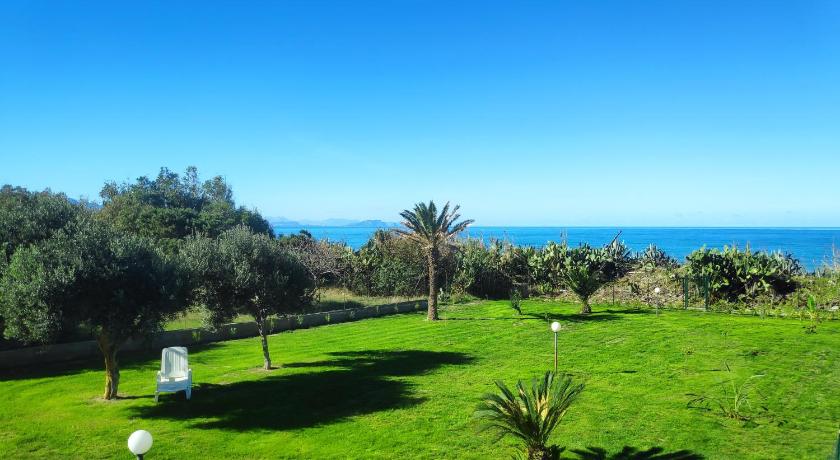 Campofelice Holidays West Villa