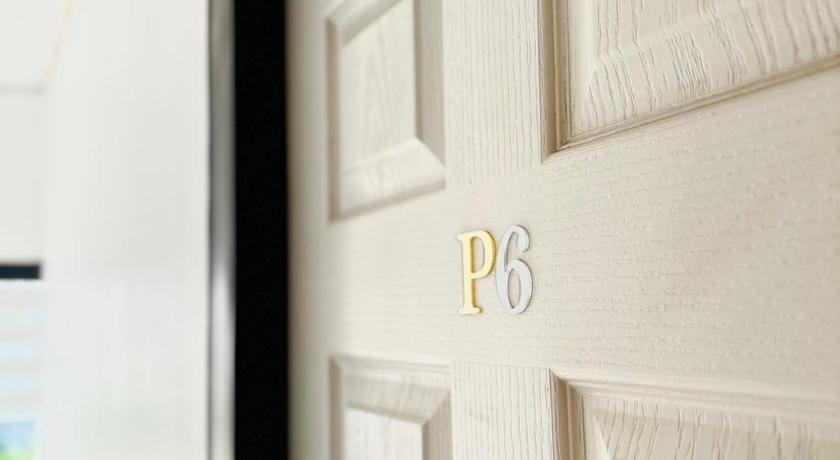 Bangkok LSN Mansion 2-Star Single Room pool