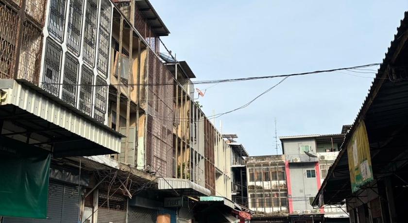 Bangkok LSN Mansion 2-Star Single Room room