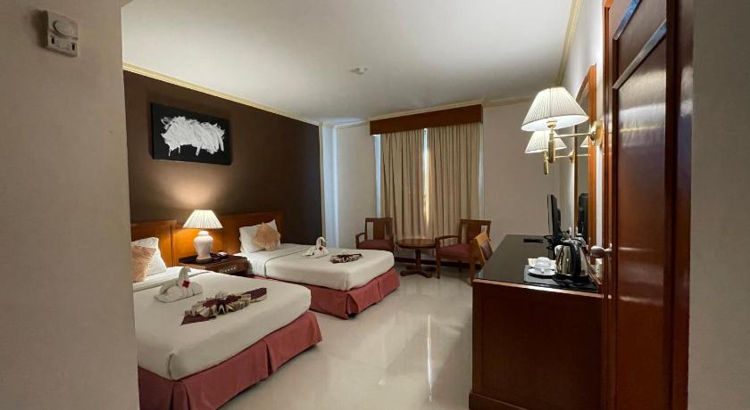 Image of Superior Twin Room 0