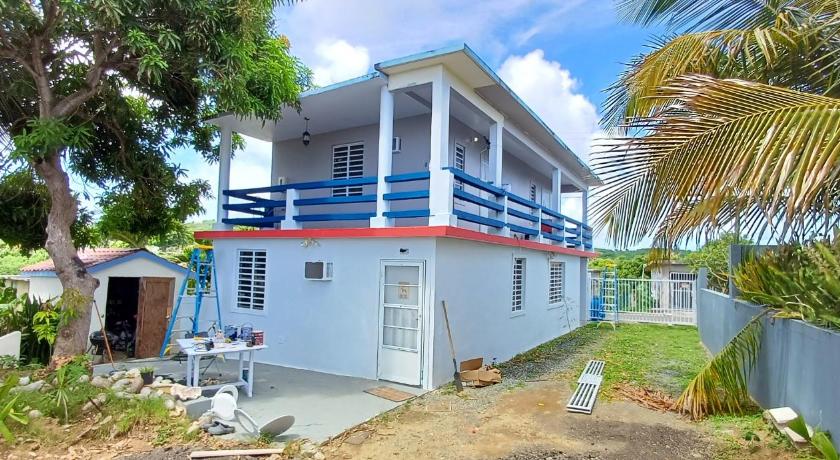 别克斯 Rooster Run Camping is a - rooftop & elevated camping experience! Incredible views of The Rain Forre 3星级 民宿 大堂