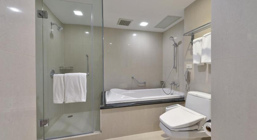 Image of 1-Bedroom Premium Grand Suite 11