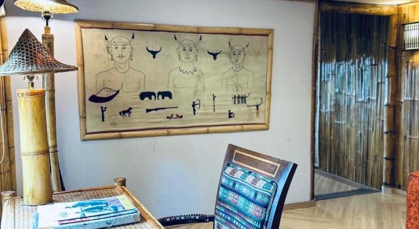 Image of King Room with Mountain View 12
