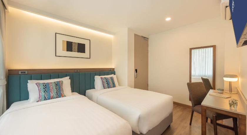 Image of Superior Twin 1