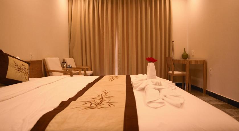 Image of Standard Room with Outside Bathroom 4