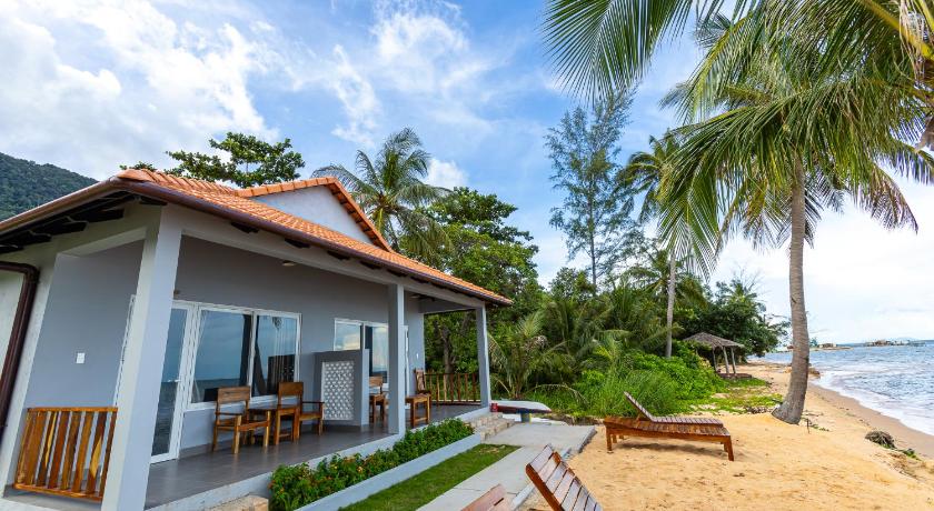 Image of Bungalow - Beach Front 1