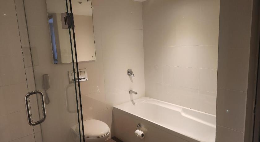 Image of Gallery Suite 16