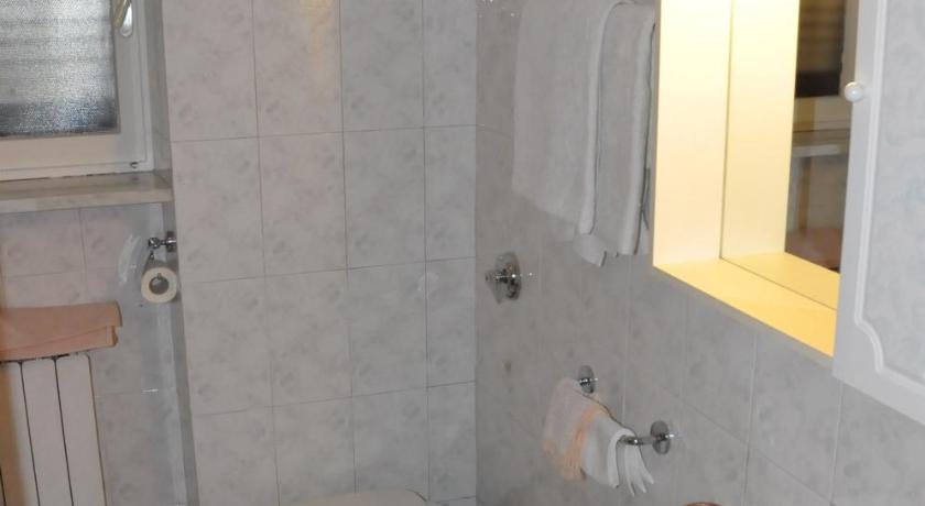 Image of Double Room 9