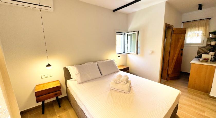 Pavliani Grouspa Oiti 4-Star Single Room amenity