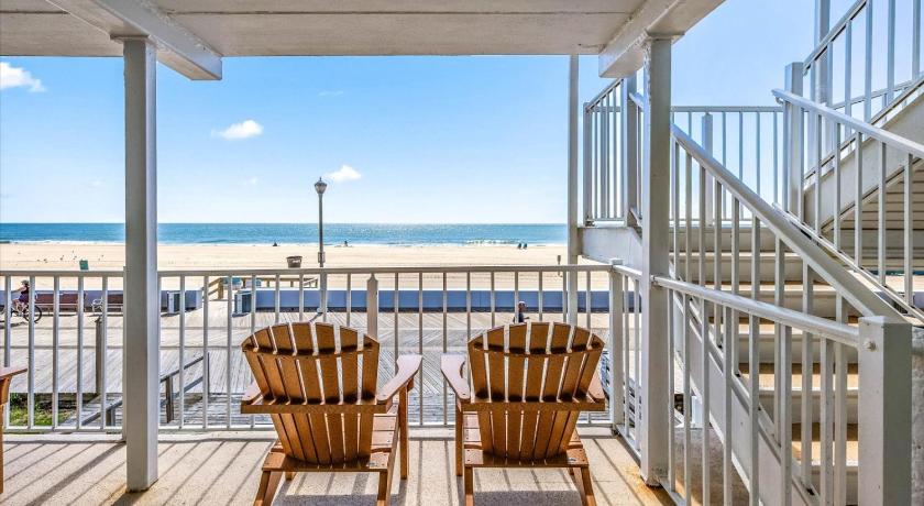 オーシャンシティ Eden Roc Ocean Front 2つ星 宿泊施設 外観