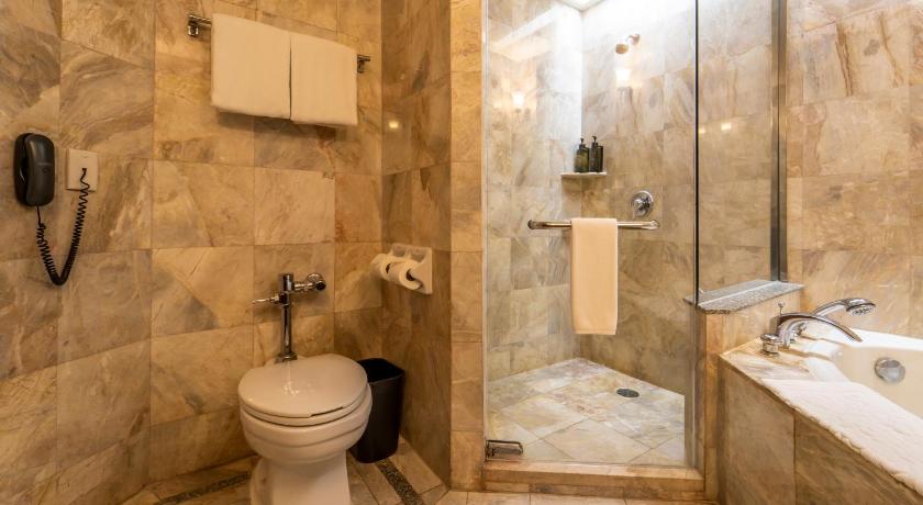 Image of Junior Suite 16