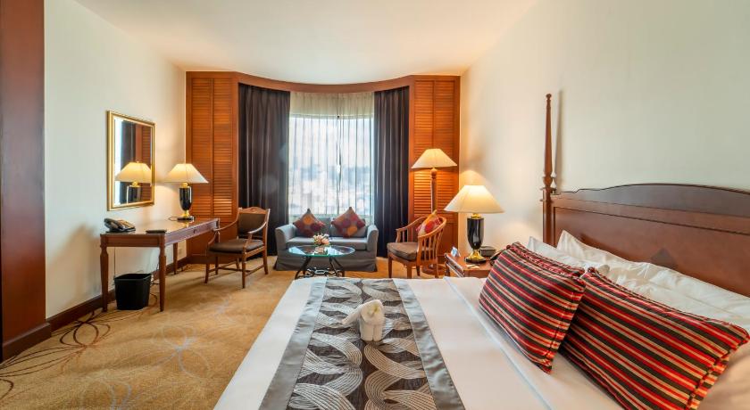 Image of Three-Bedroom Suite 12