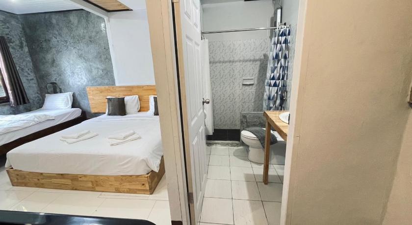 Image of Basic Triple Room 9