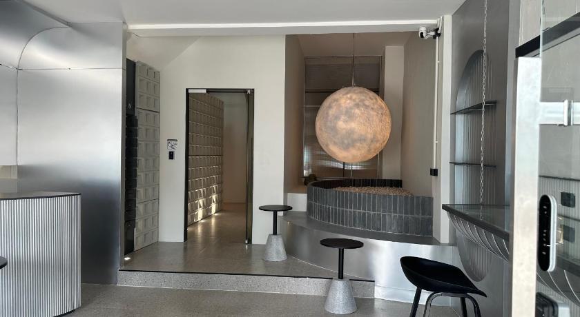 バンコク Lune bangkok 4つ星 ゲストハウス 外観