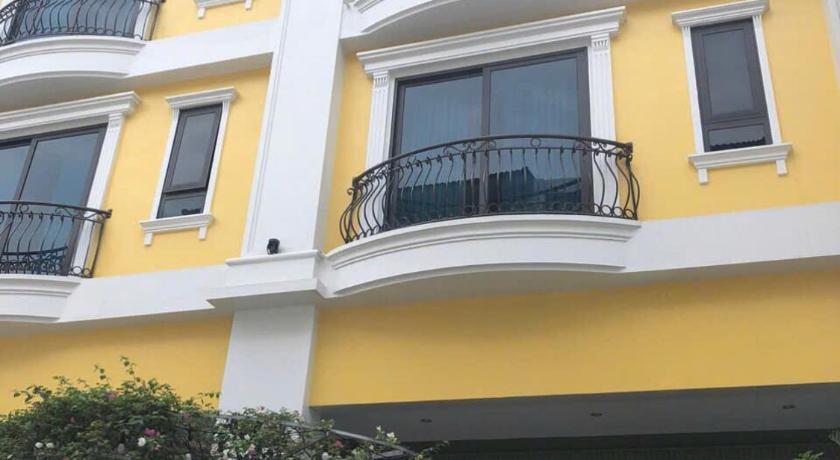 Tuan Chau HQT Hotel - image 2