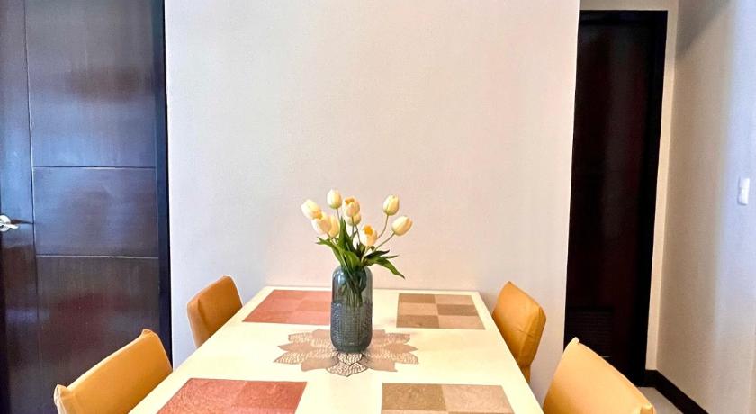 Cebu 1BR Mactan Newtown Condo 5-Star Guesthouse room