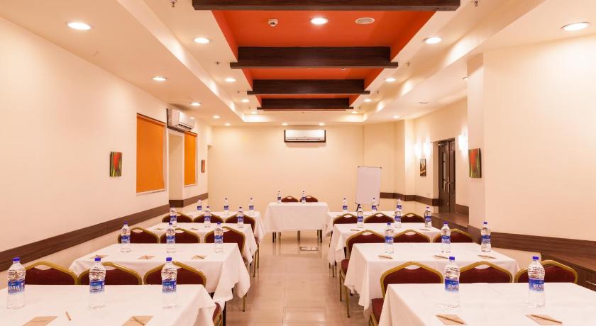 Ginger Hotel Indore