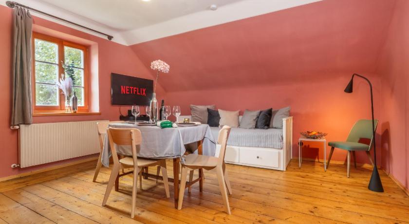 City-Loft in Villa 100und10 - Charmantes Dachstudio beim Lendkanal