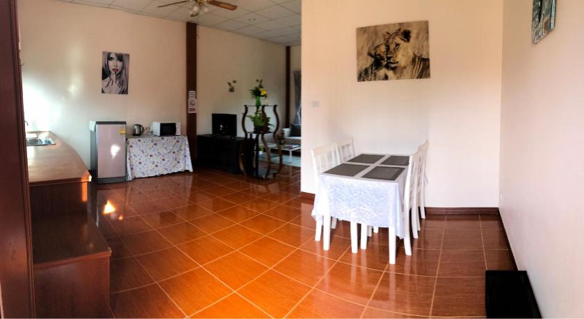 Image of Suite 13