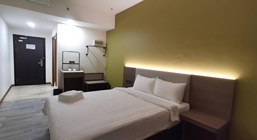 ビントゥル KEMENA HOTEL 1つ星 ホテル ロビー