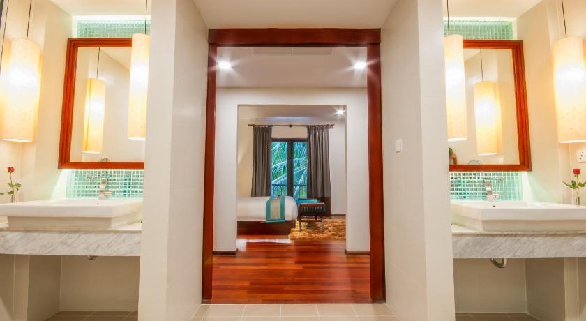 Image of King Suite 4