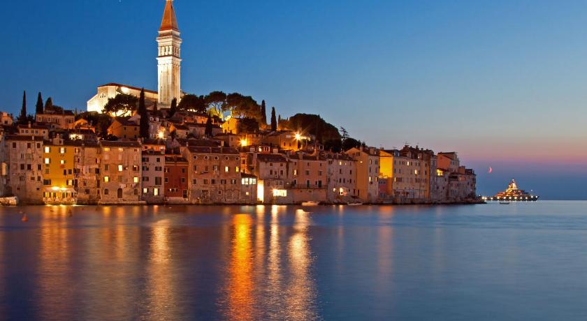 Apartments Cvek 2 — Hotel in Rovinj