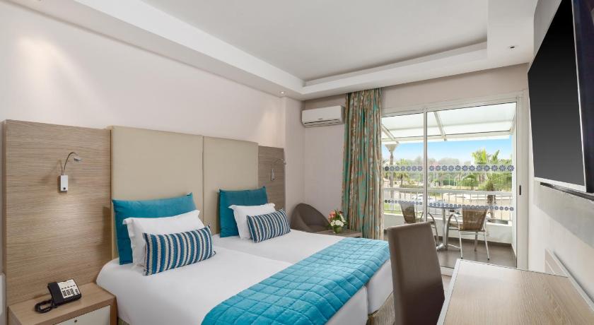 Image of Standard Twin Room Garden View 0