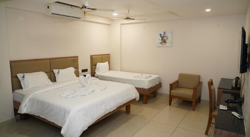 Hotel Jai's Inn - image 11