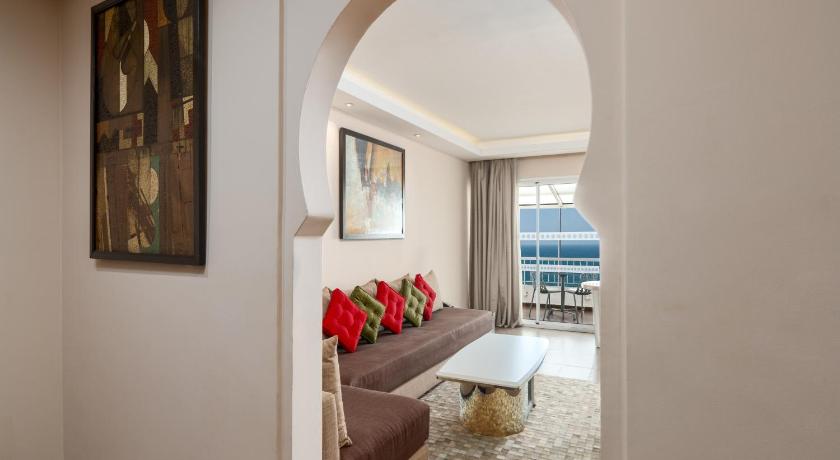 Image of Ambassador Suite 12