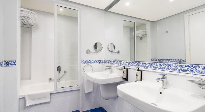 Image of Junior Suite Sea View 2