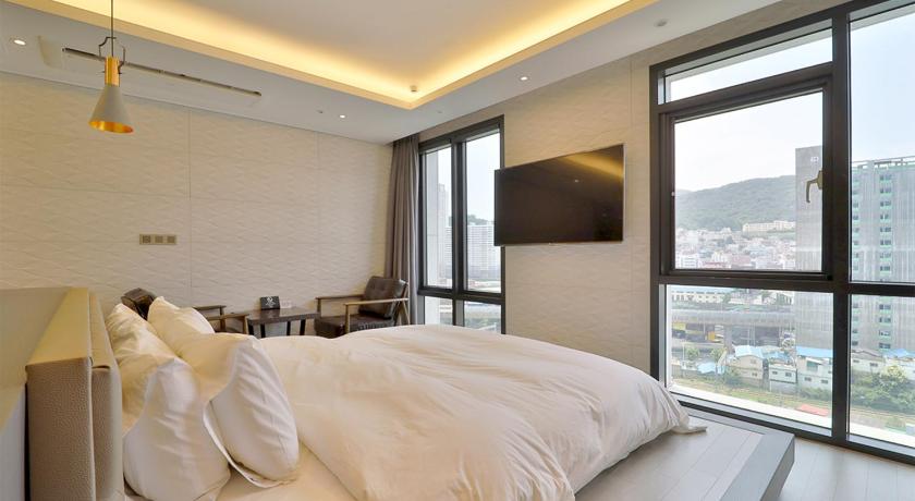 プサン Yuna Hotel Business 2つ星 ホテル スイート