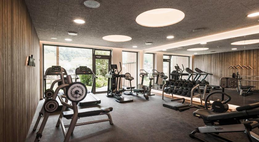 马雷贝 Excelsior Dolomites Life Resort 4星级 酒店 泳池