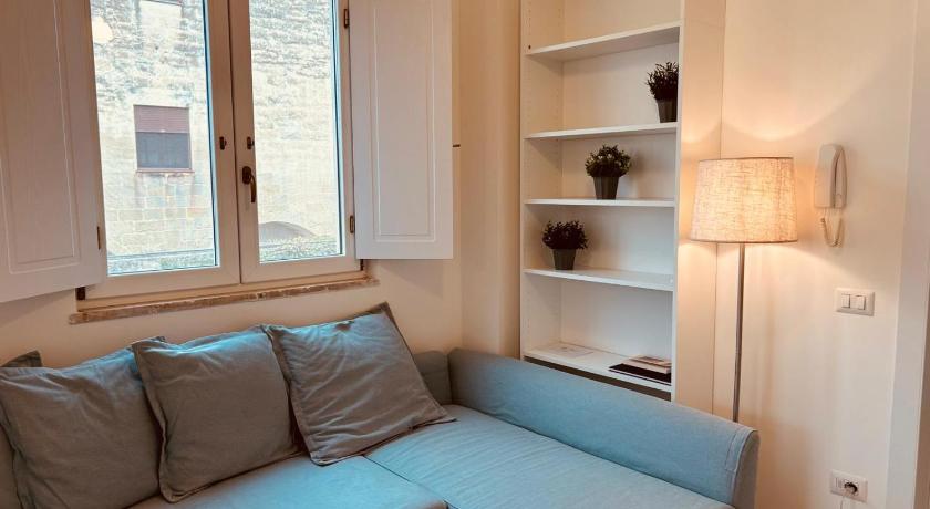 Image of One-Bedroom Deluxe Apartment 14