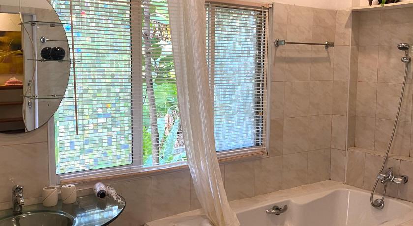 Image of Double Room with Garden View 11