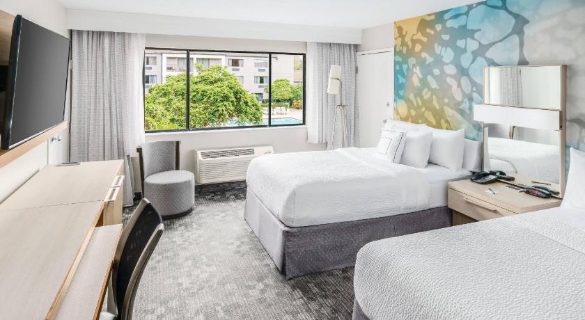 Image of 2 Queen Beds Pool View, Guest room, 2 Queen, Pool view 0