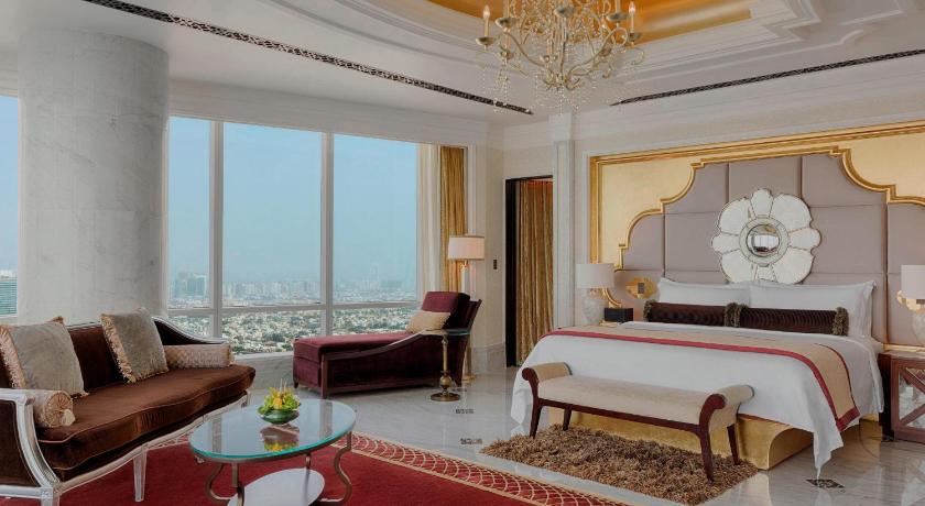 Al Hosen 1 hálószobás lakosztály nagy franciaággyal - tengerre nyíló kilátással - legfelső emelet (Al Hosen Suite, 1 Bedroom Suite, 1 King, Sea view, Top floor) fotója 0
